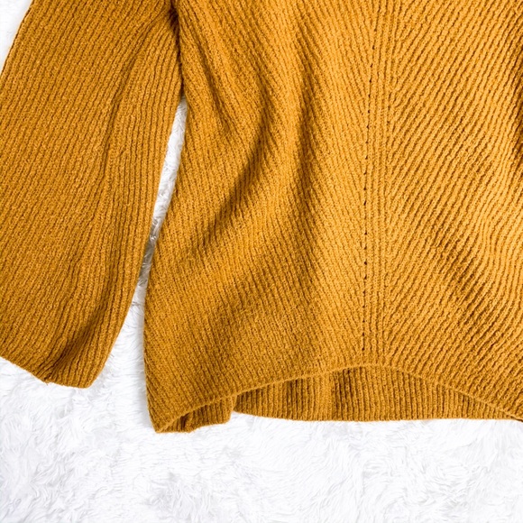 GIBSON LATIMER Oversized Chunky Knit Sweater - Picture 4 of 8